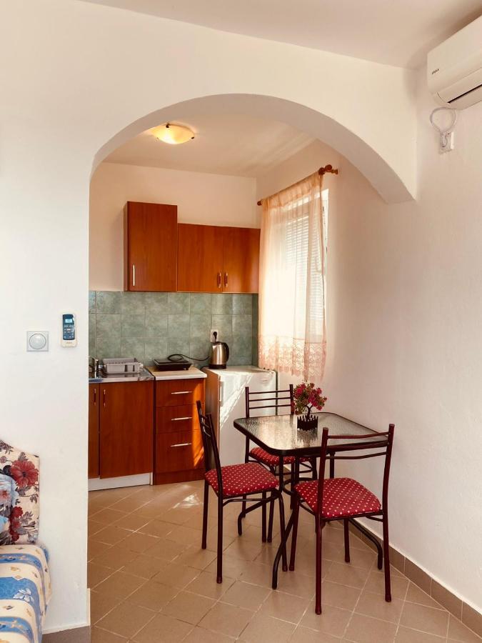 Djonovic Apartments Бар Екстериор снимка