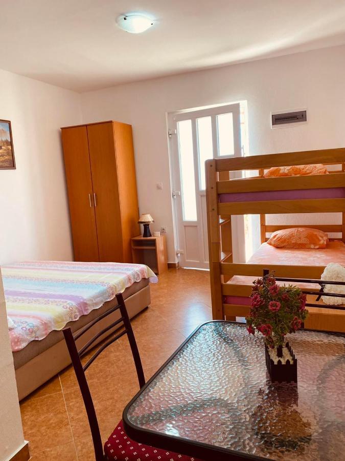 Djonovic Apartments Бар Екстериор снимка