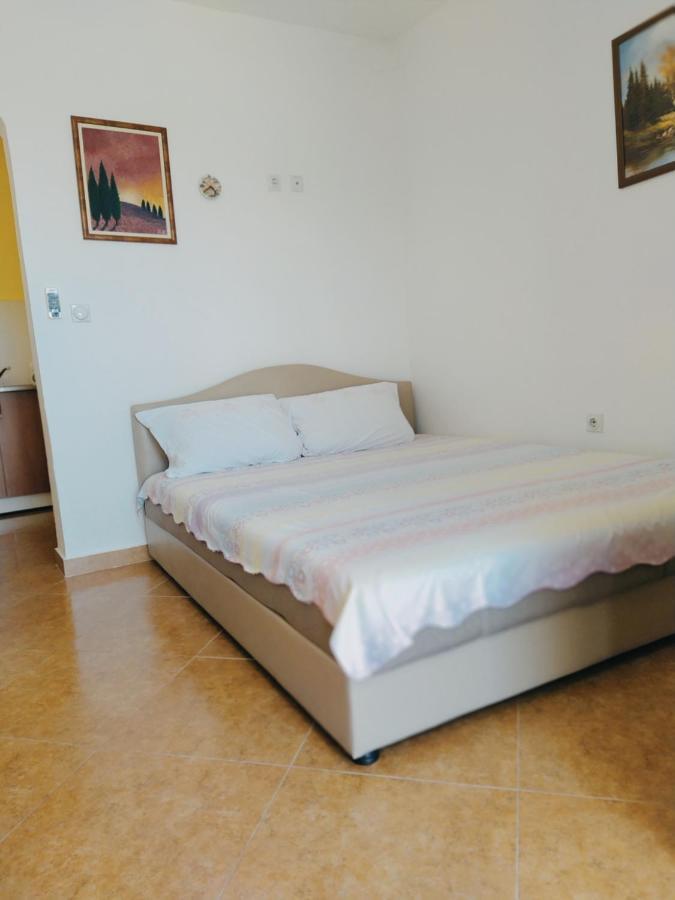 Djonovic Apartments Бар Екстериор снимка